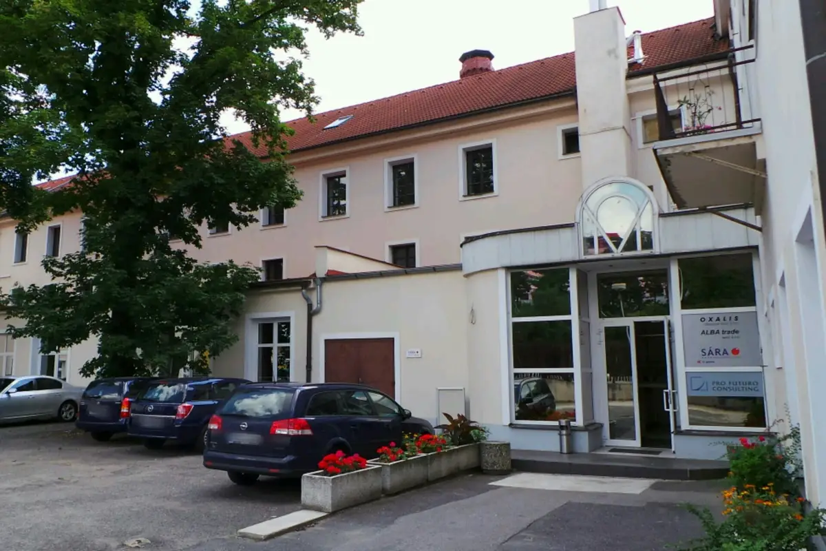 SÁRA, s. r. o .